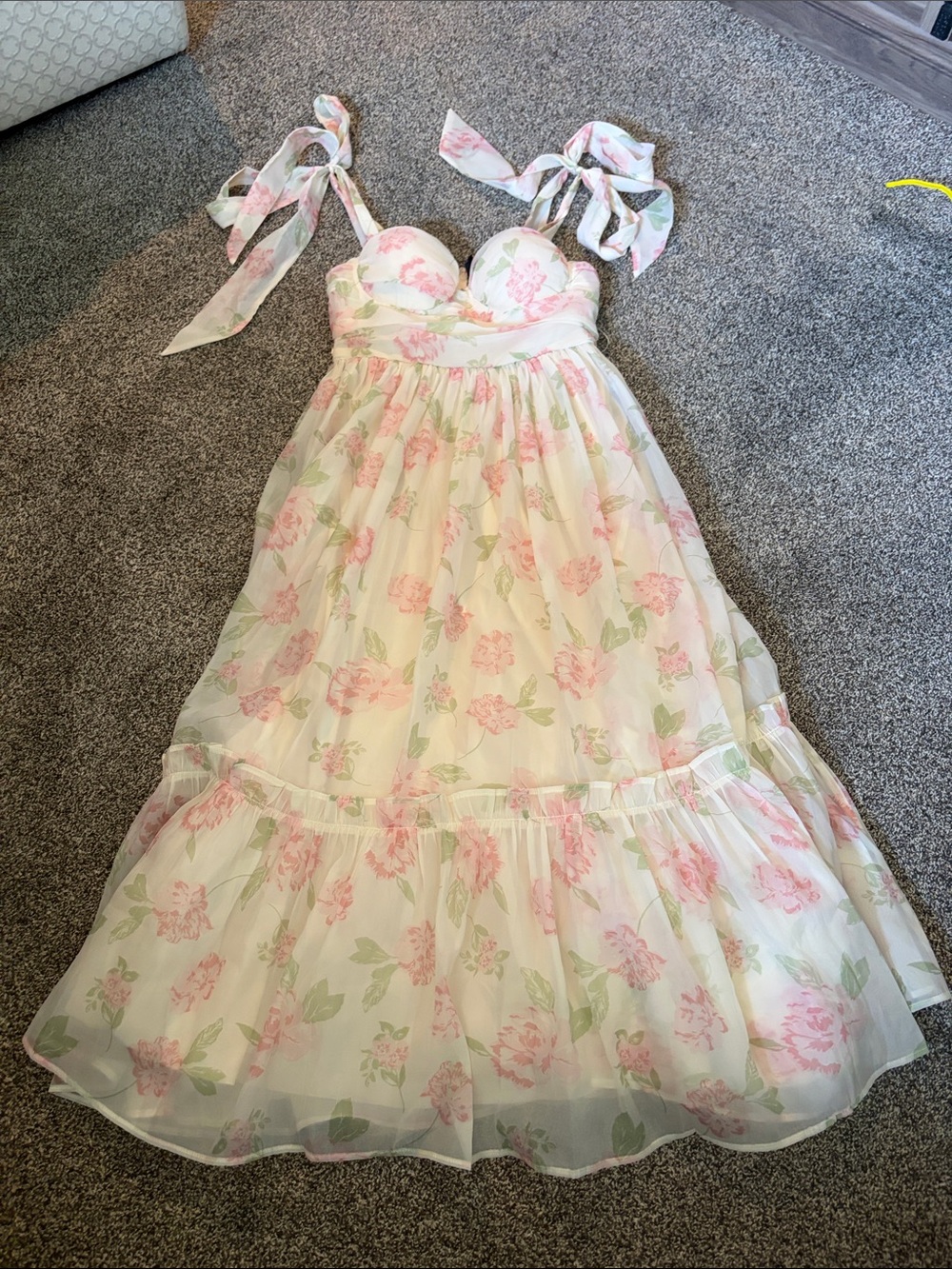 Women’s Cream Floral dress with Pink Roses